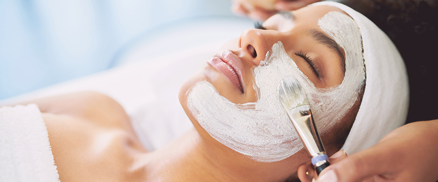 7 Questions to Ask Clients Before a Skin Care Treatment